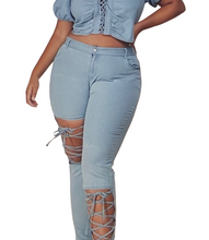 Load image into Gallery viewer, chic denim'
